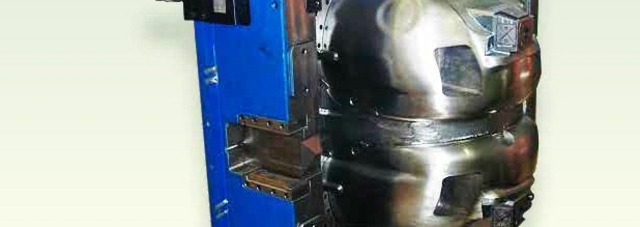 Plastic injection molds